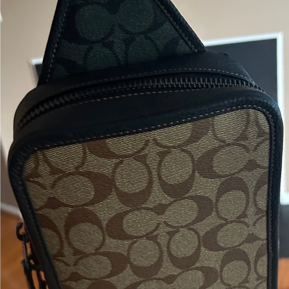 Brand New Coach Messenger Bag.